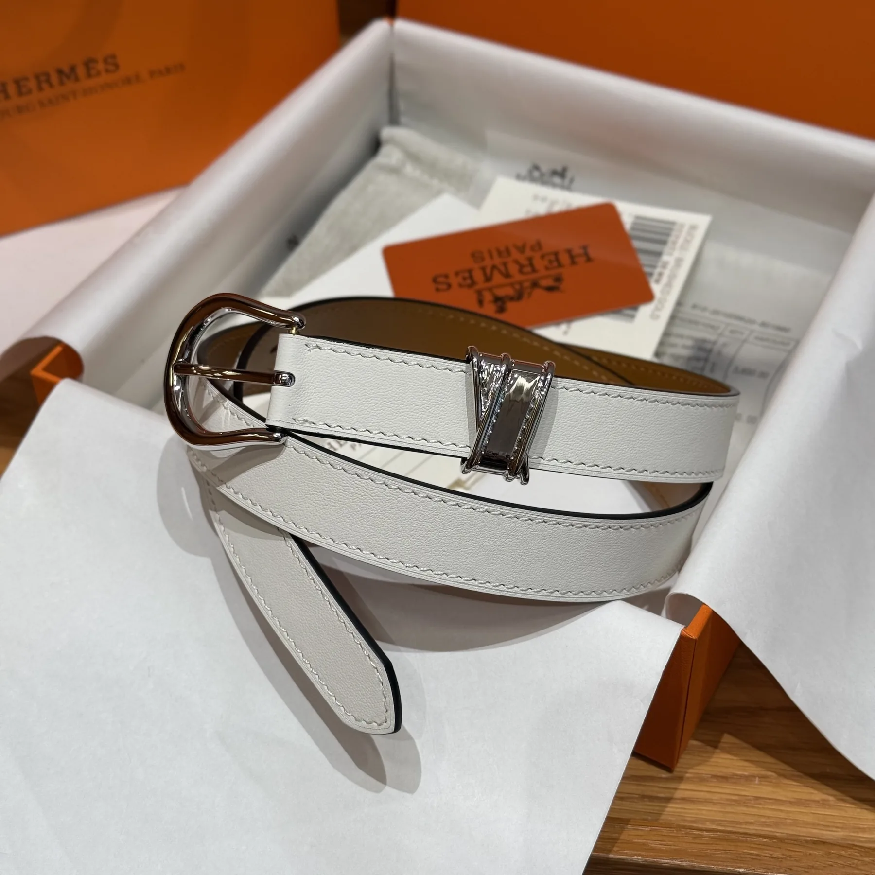 BTHERMES0010-01 Hermes Ecuyere 24 Swift Calfskin Belt 24mm