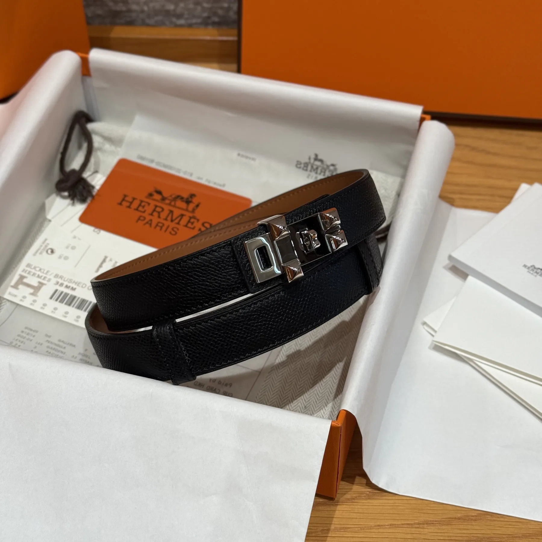 BTHERMES0011-01 Hermes Women's Kelly Buckle Epsom & Swift Calfskin Belt 24mm
