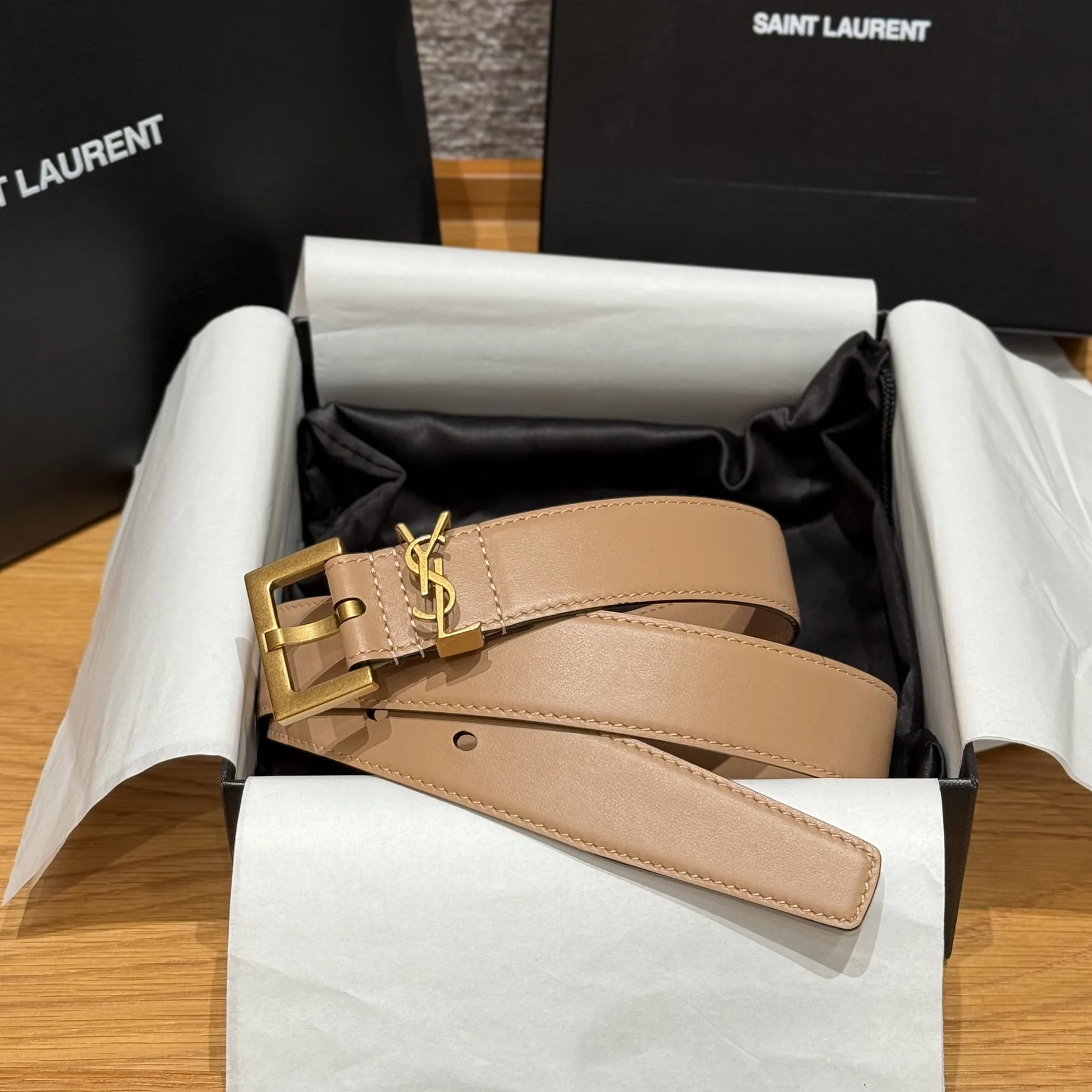 Saint Laurent Vintage Square Buckle Reversible Crocodile-Embossed Calfskin Belt 20mm