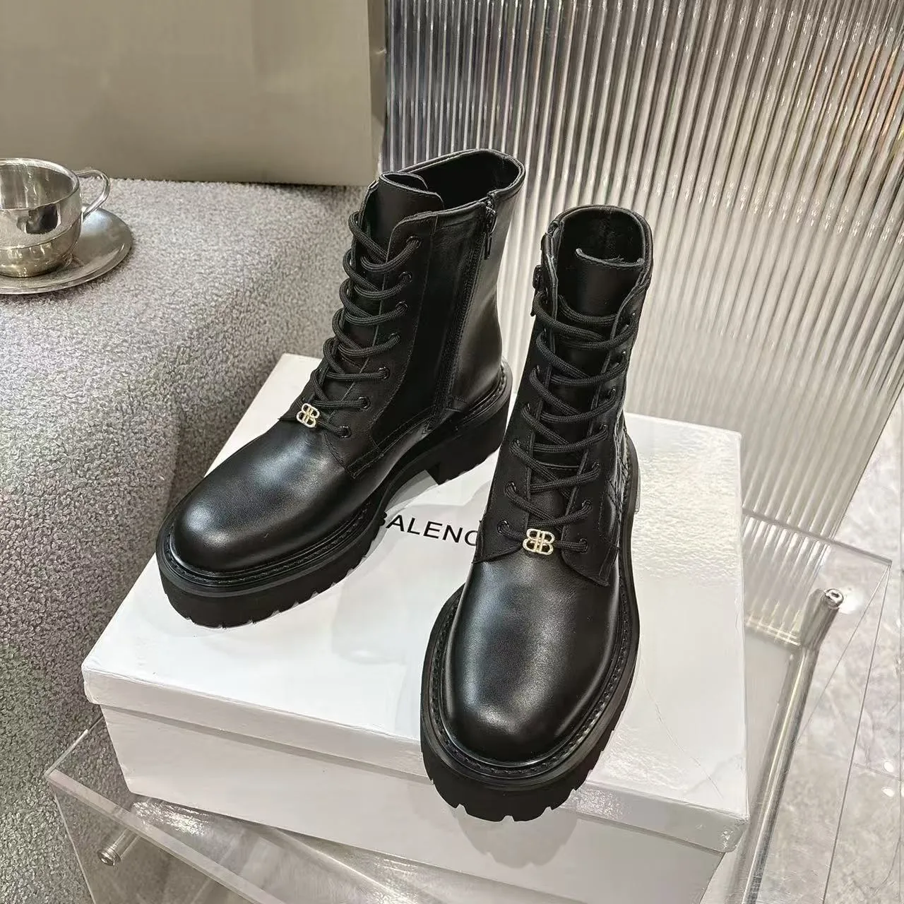 SHBAL0054-01 Balenciaga Ankle Boots