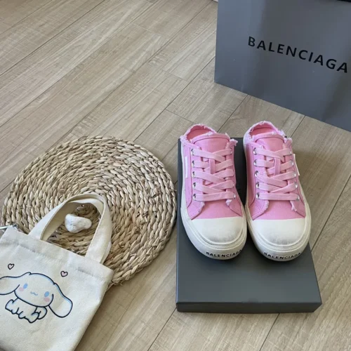 Balenciaga Canvas Canvas Sneakers