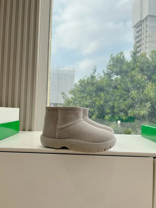 Bottega Veneta Suede Snow Boots