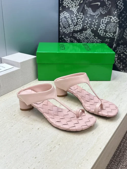 Bottega Veneta Leather Square-Toe Slides