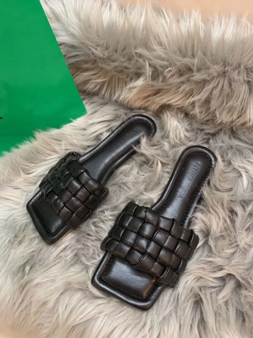 Bottega Veneta Square-Toe Slides