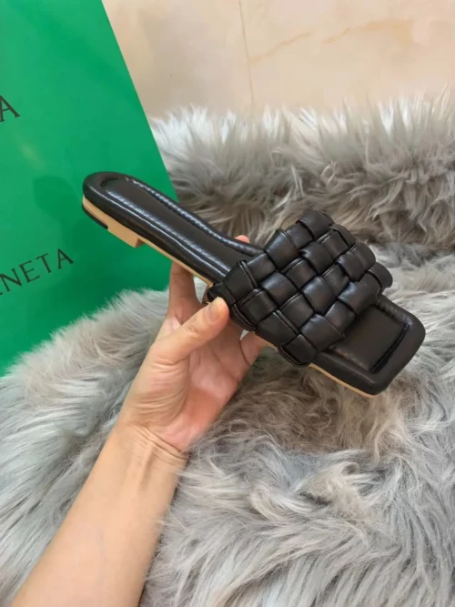 Bottega Veneta Square-Toe Slides