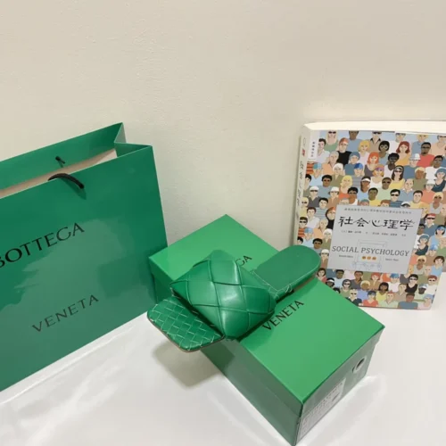 Bottega Veneta Slides