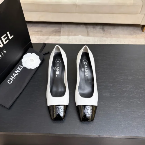 Chanel Pumps