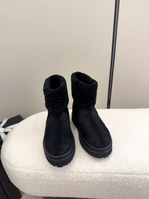 Chanel Shearling Snow Boots