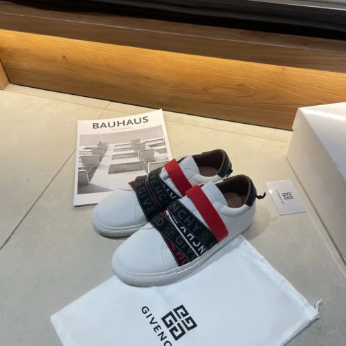 Givenchy Low-Top Sneakers