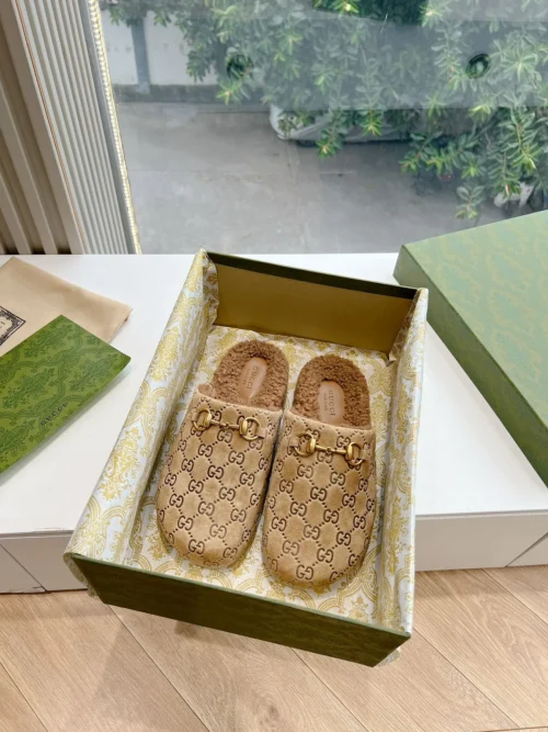 Gucci Leather Mules
