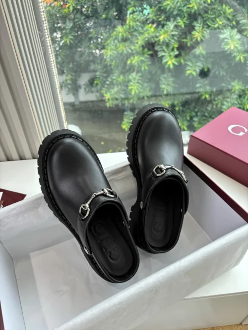 Gucci Leather Shoes