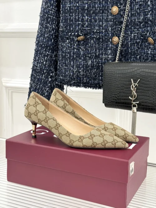 Gucci Lambskin Pointed-Toe Pumps