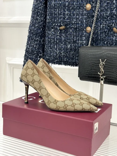 Gucci Lambskin Pointed-Toe Pumps