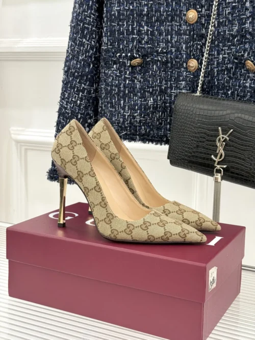 Gucci Lambskin Pointed-Toe Pumps