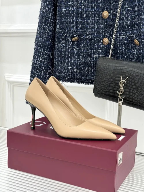 Gucci Lambskin Pointed-Toe Pumps
