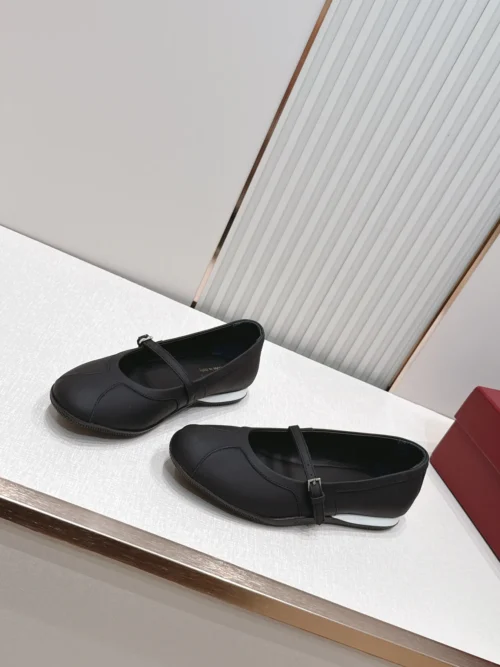 Gucci Mary Jane Shoes