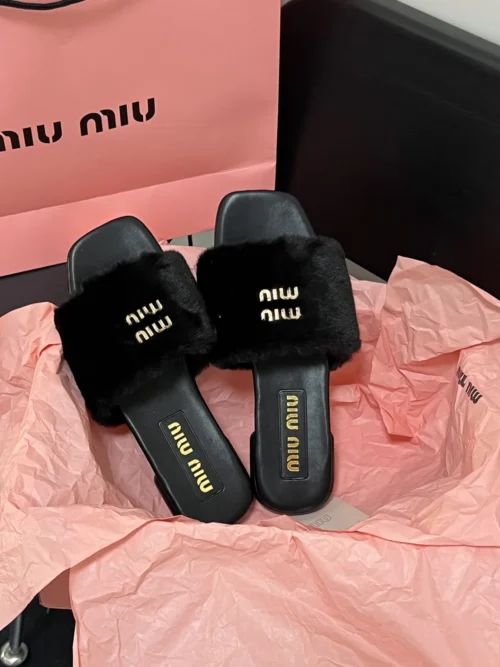 Miu Miu Slides
