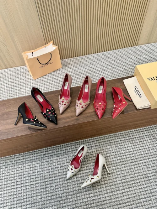 Valentino Flats