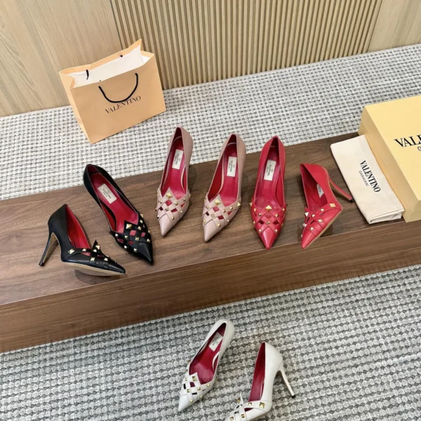 Valentino Flats