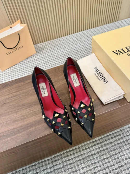 Valentino Flats