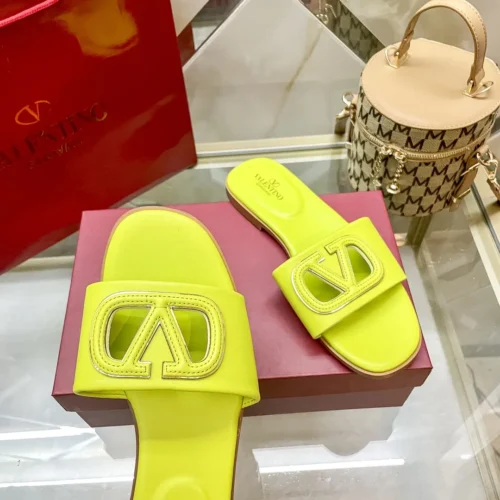 Valentino Slides
