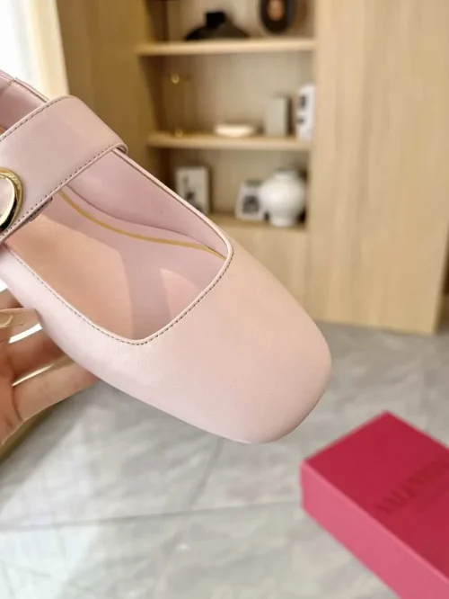 Valentino Flats