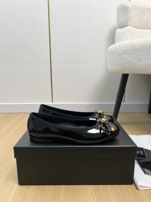 Versace Patent Leather Bow-Detail Flats