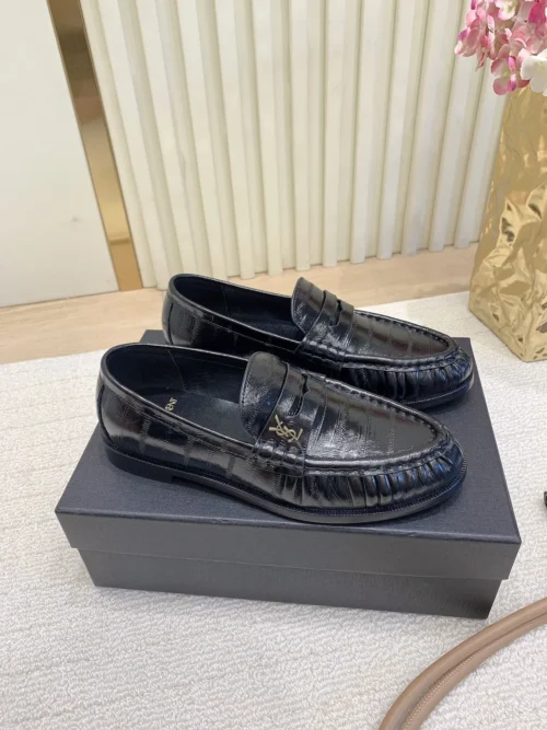 Saint Laurent Flats