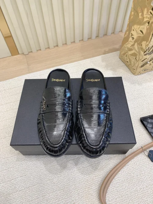 Saint Laurent Flats