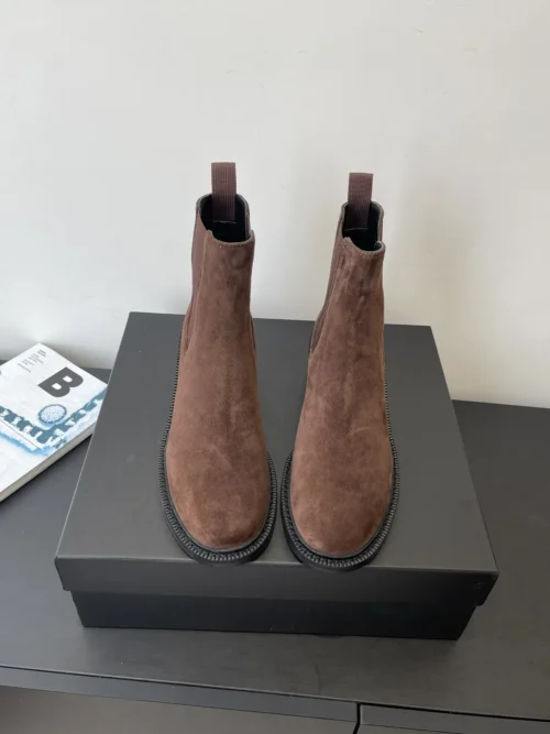 Saint Laurent Chelsea Boots