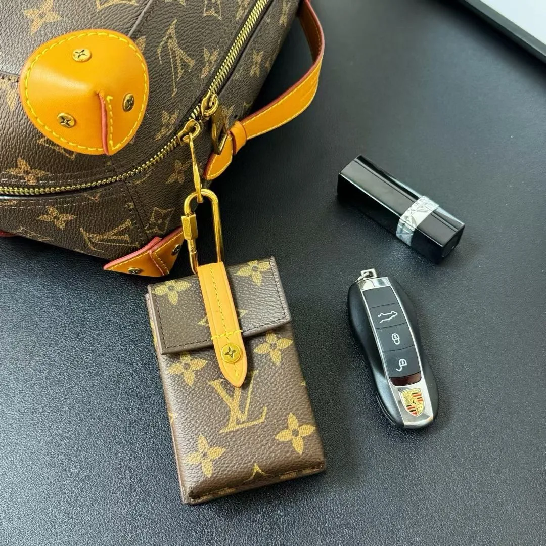 BCUNK0144-01 Leather Bag Charm