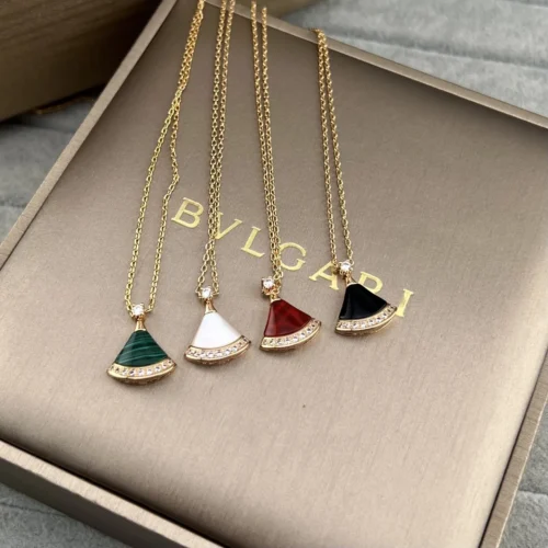 Bvlgari Fan Mother-of-Pearl Carnelian Onyx Pendant Necklace