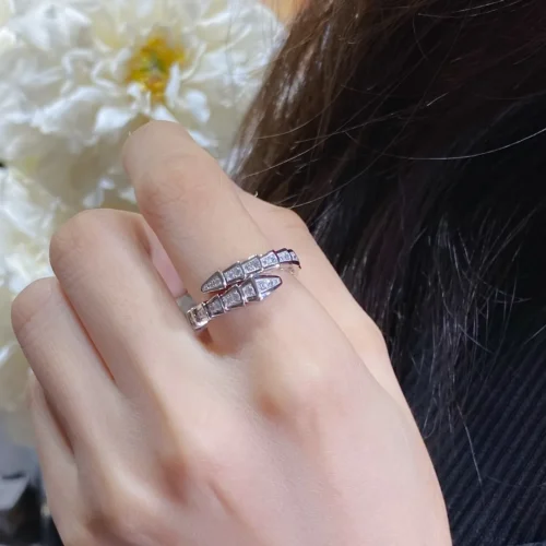 Bvlgari Snake Pavé Ring