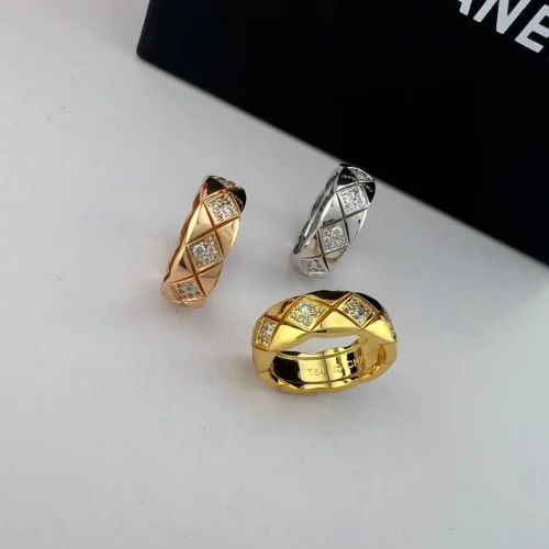 Chanel Coco Crush Quilted Pavé Ring