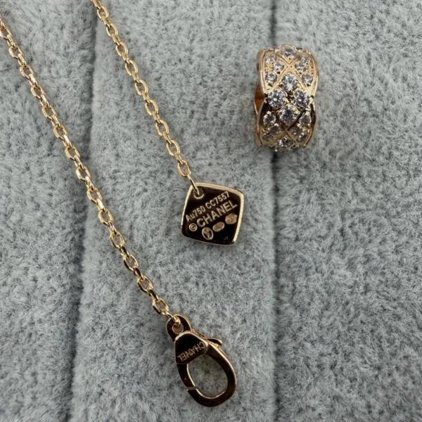 JWCHANEL0005-01 Chanel Pavé Necklace