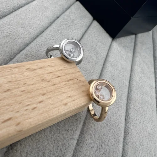 Chopard Round Three-Stone Ring