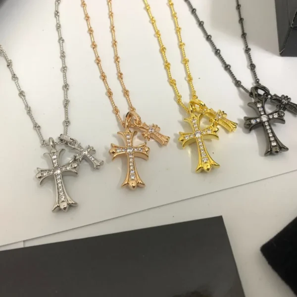 JWCHROMEHEARTS0001-01 Chrome Hearts Cross Pavé Necklace