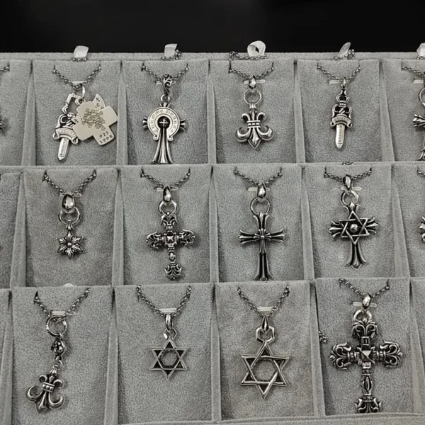JWCHROMEHEARTS0008-01 Chrome Hearts Pendant Necklace Collection