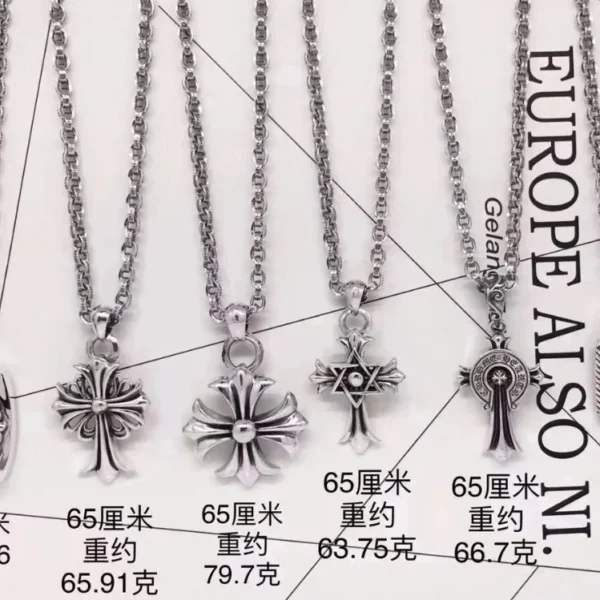 JWCHROMEHEARTS0010-01 Chrome Hearts Pendant