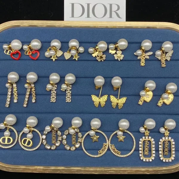 JWDIOR0007-01 Dior Stud Earring Collection
