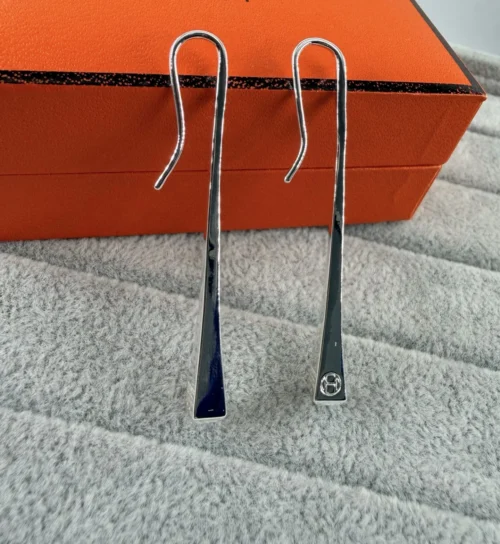 Hermes Polished Long Drop Earrings