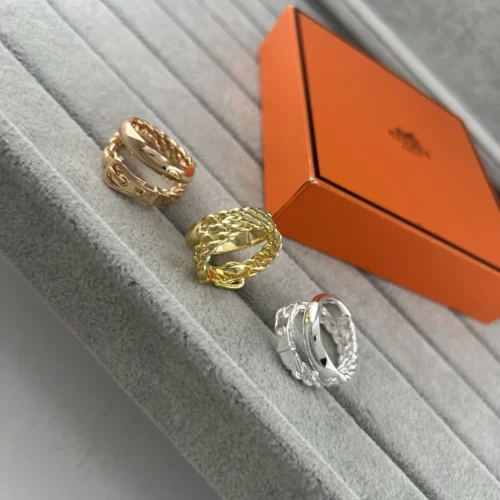 Hermes Chain Link Polished Ring