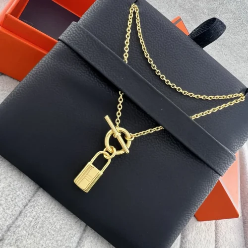 Hermes Padlock Polished Pendant Necklace