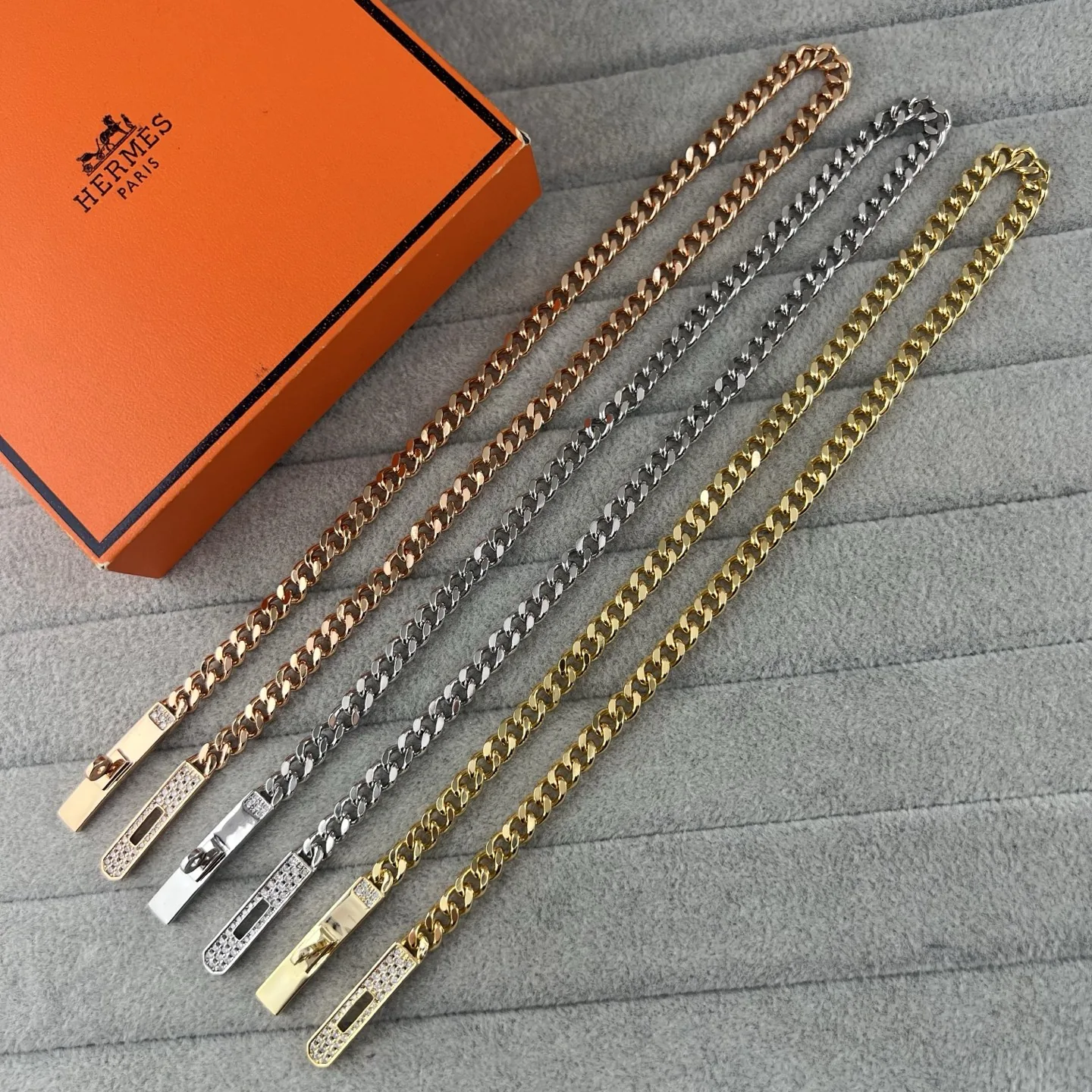 JWHERMES0132-01 Hermes Anchor Link Pavé Necklace