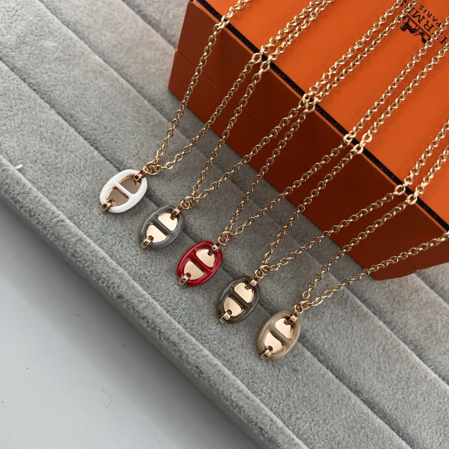 Hermes Anchor Link Polished Pendant Necklace