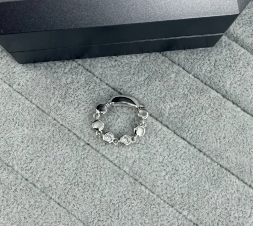 Messika Stone-Accented Ring