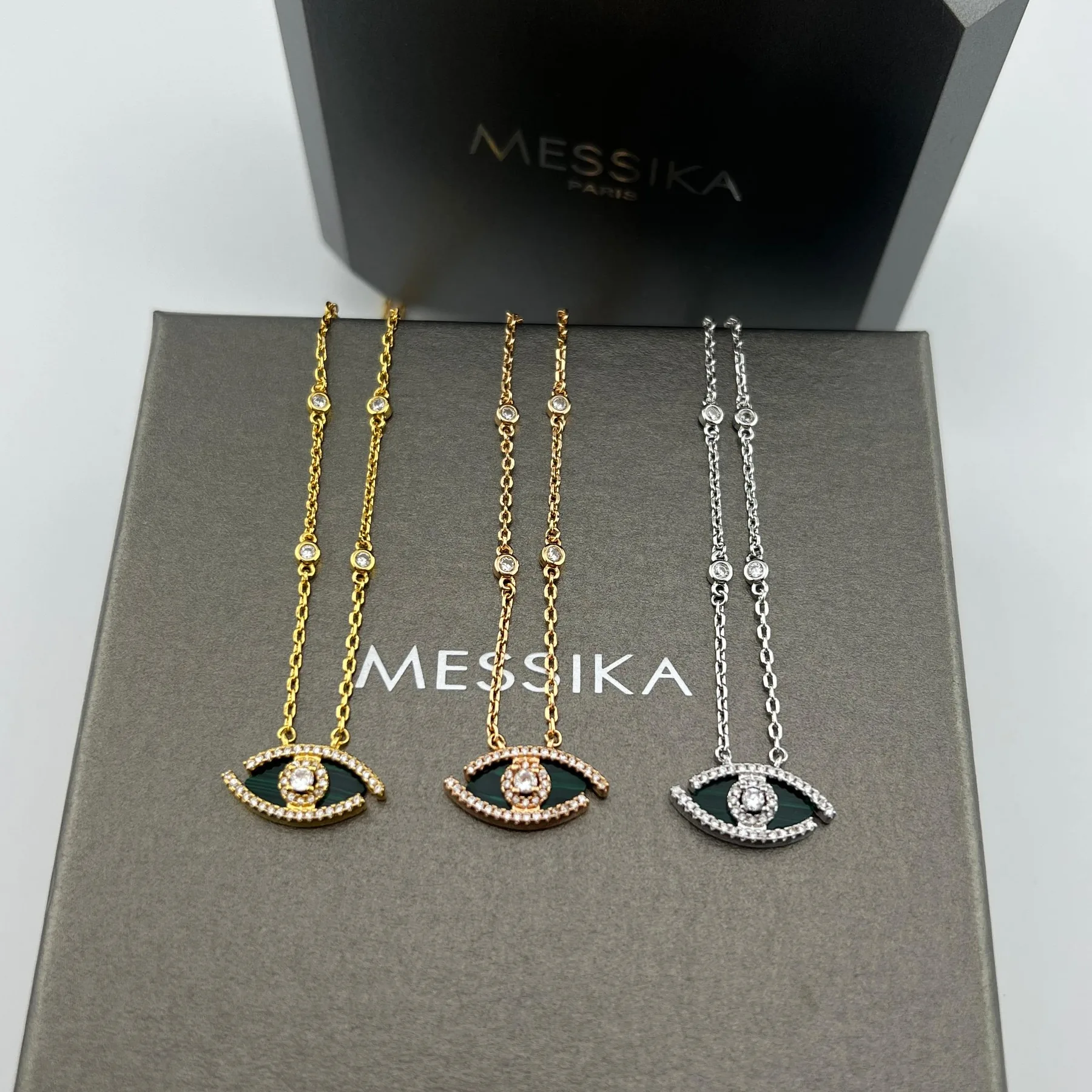 JWMESSIKA0070-01 Messika Lucky Eye Malachite Pavé Necklace