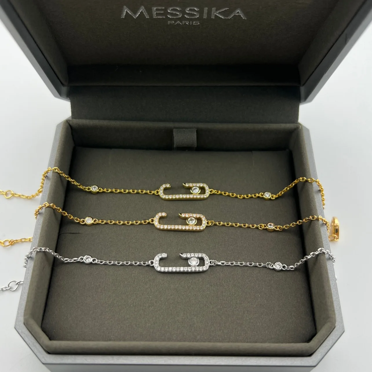 Messika Move Paperclip Single-Stone Openwork Bracelet