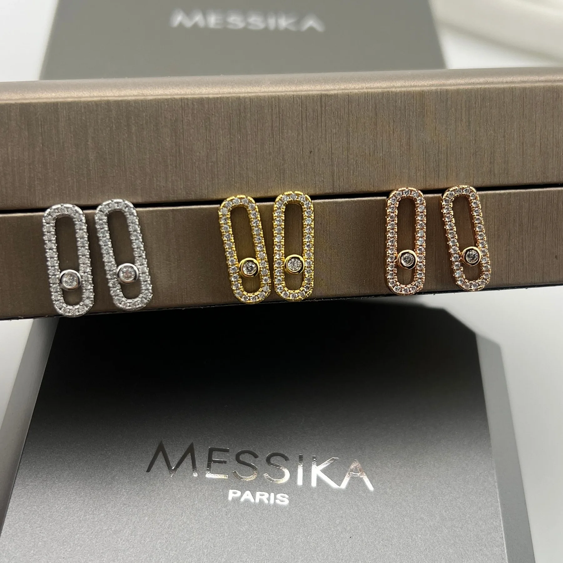 Messika Move Single-Stone Openwork Stud Earrings