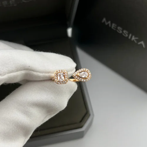 Messika Teardrop Pavé Ring